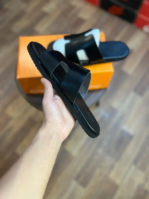 Hermes Lzmir Calfskin Sandal (Black)