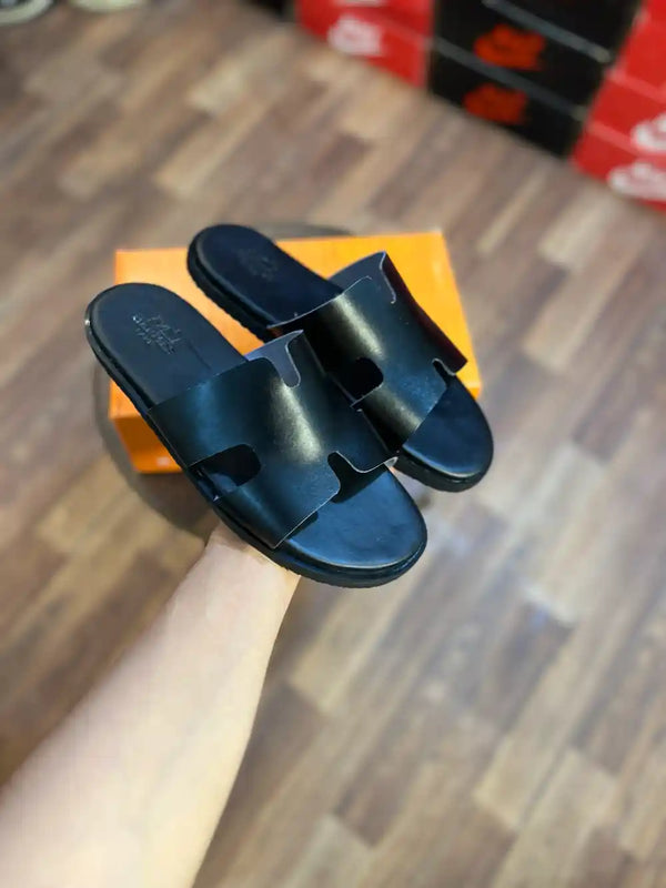 Hermes Lzmir Calfskin Sandal (Black)