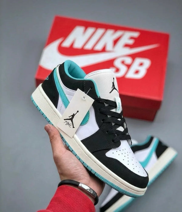 Nike Air Jordan 1 Low ‘Island Green’