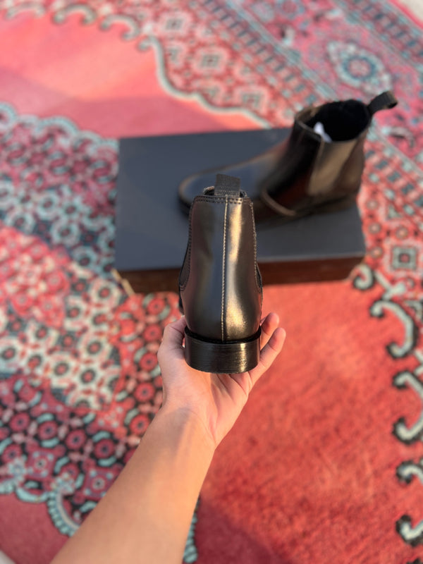 Italian Chelsea Boots (Black) 🇮🇹🔥