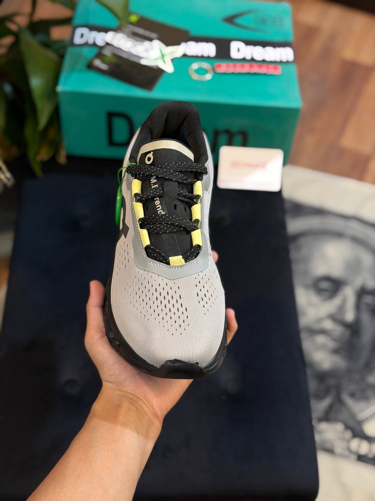 On Cloud Monster 2 ( Grey )