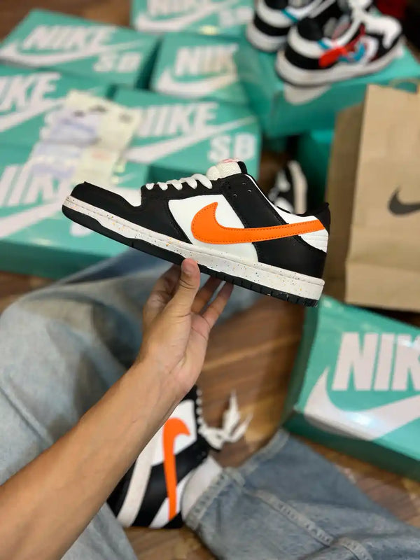 Nike Dunk low ‘Multiple Swooshes’ (Orange Swoosh)