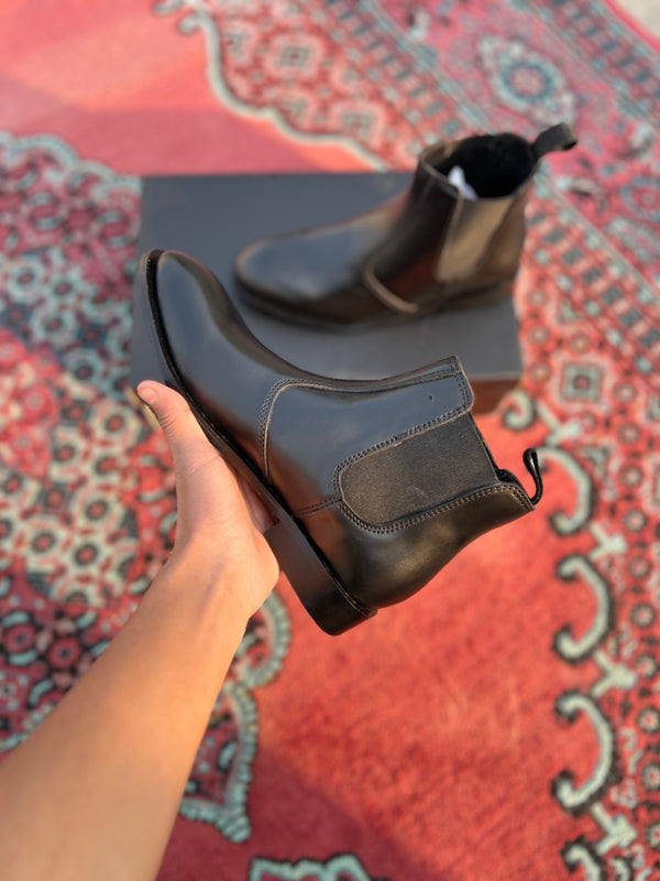 Italian Chelsea Boots (Black) 🇮🇹🔥