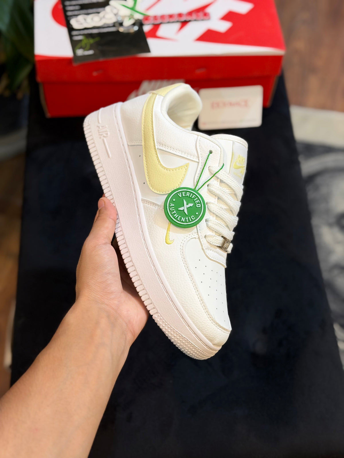 Nike Air Force 1 White ( Lemon Twist )