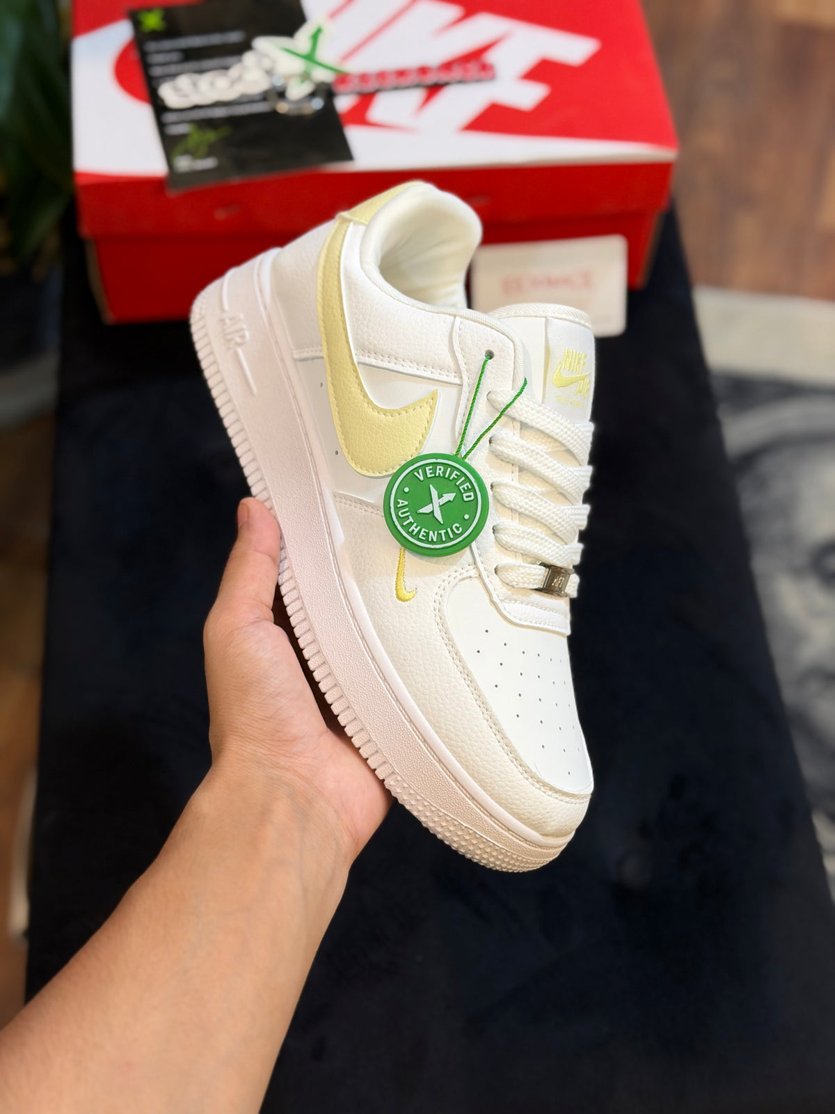 Nike Air Force 1 White ( Lemon Twist )
