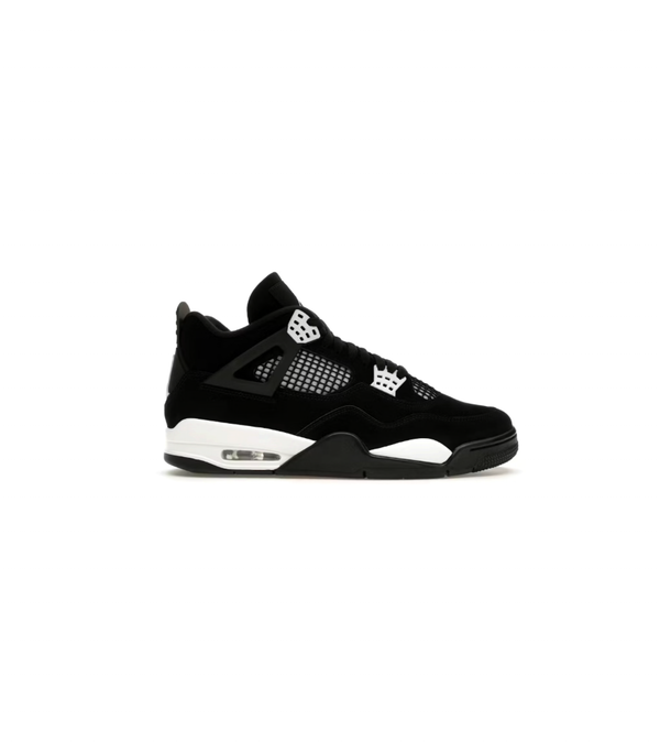 Jordan 4 Retro “White Thunder”