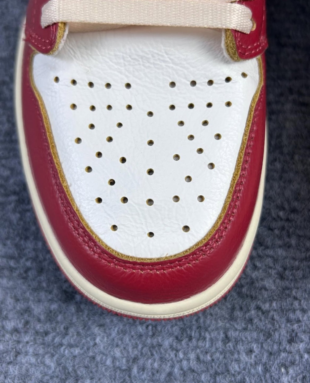 Air Jordan 1 High UN/LA 🔥( PREMIUM + )