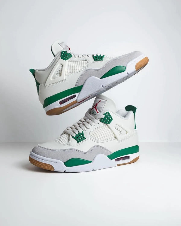 Jordan 4 Retro SB “Pine Green” (Premium Packaging)