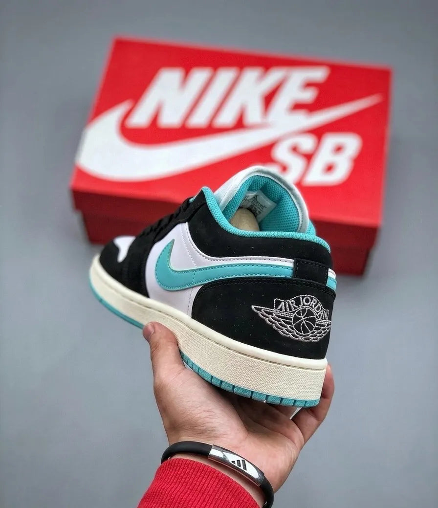 Nike Air Jordan 1 Low ‘Island Green’