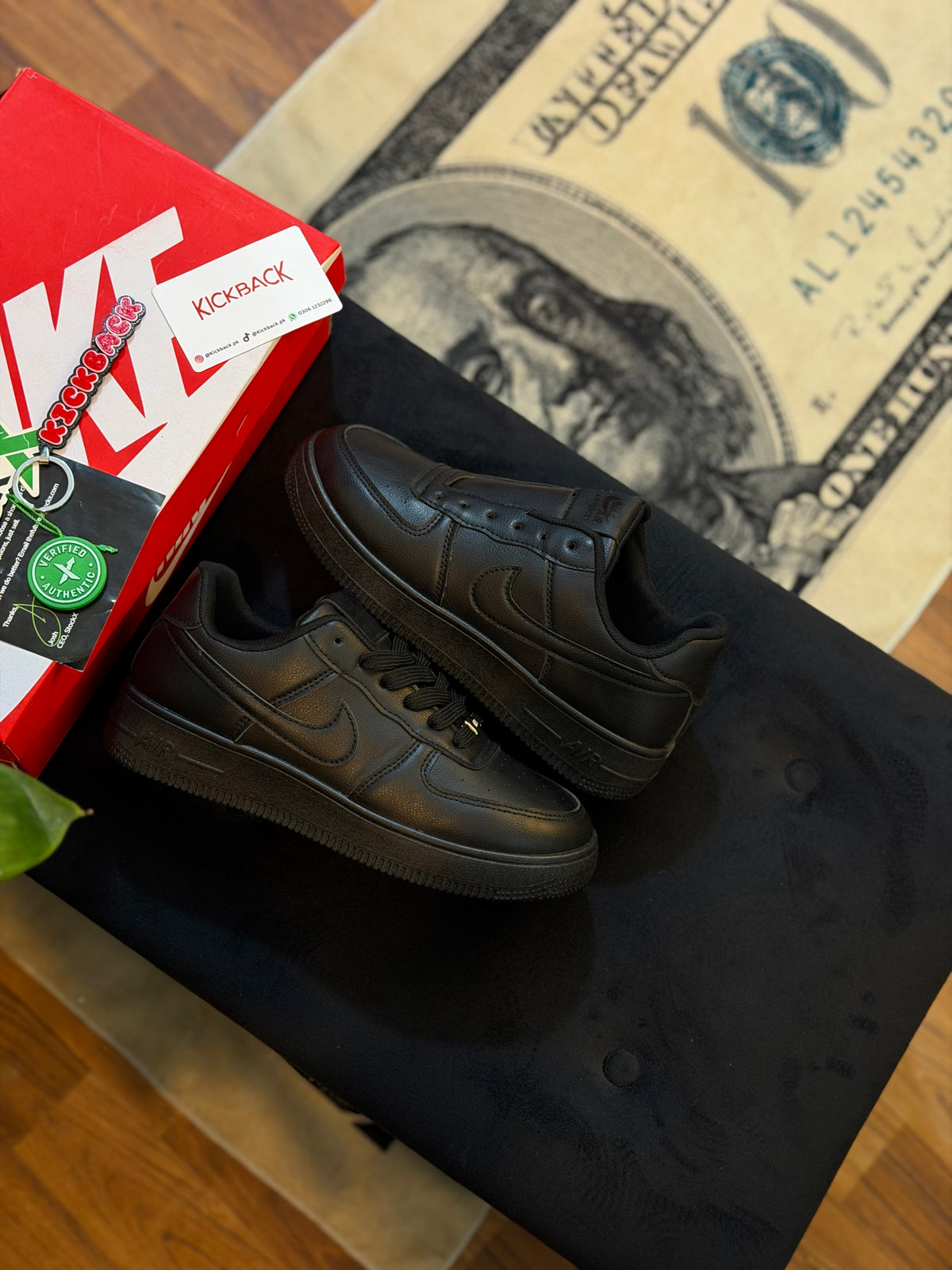 Nike Air Force 1 Triple Black