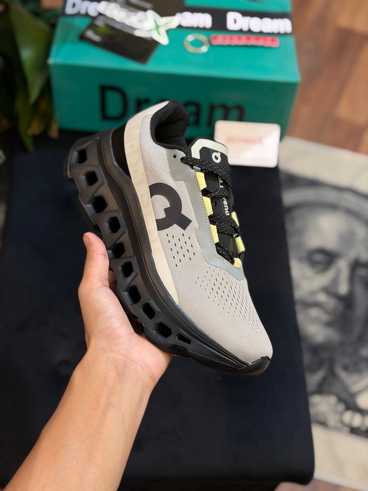 On Cloud Monster 2 ( Grey )