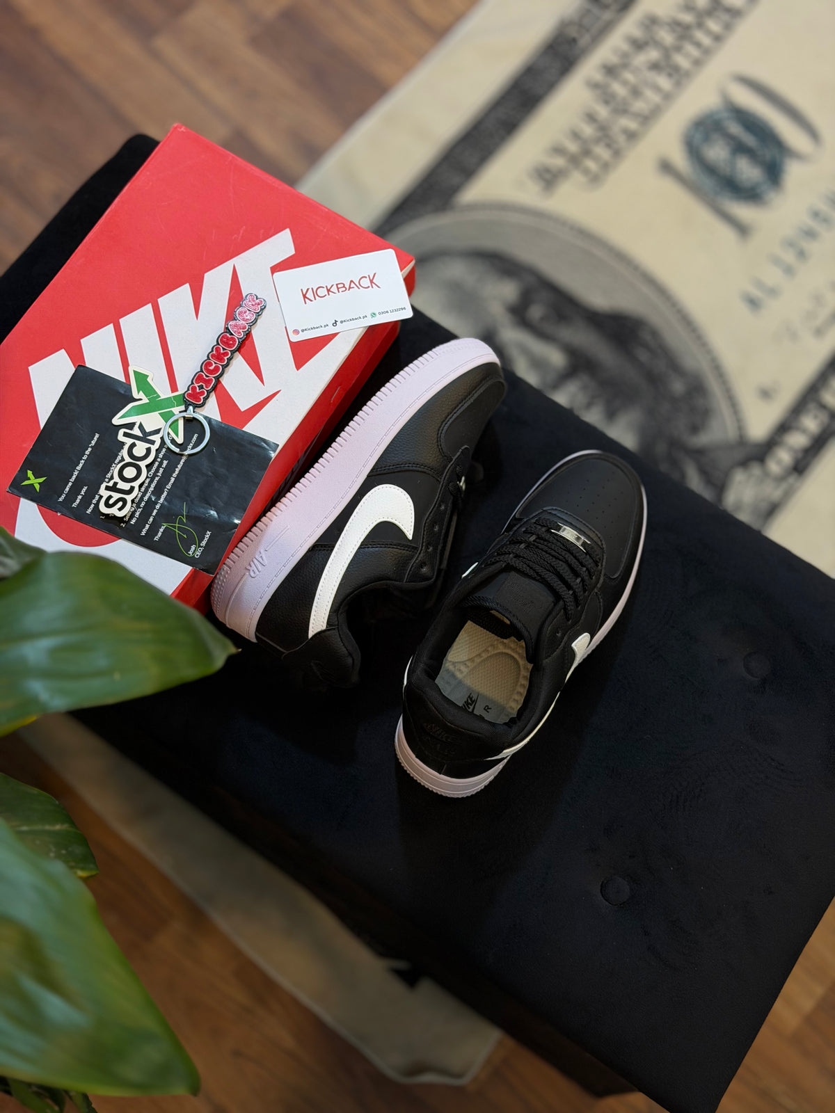 Nike Air Force 1 Black ( White Swoosh )